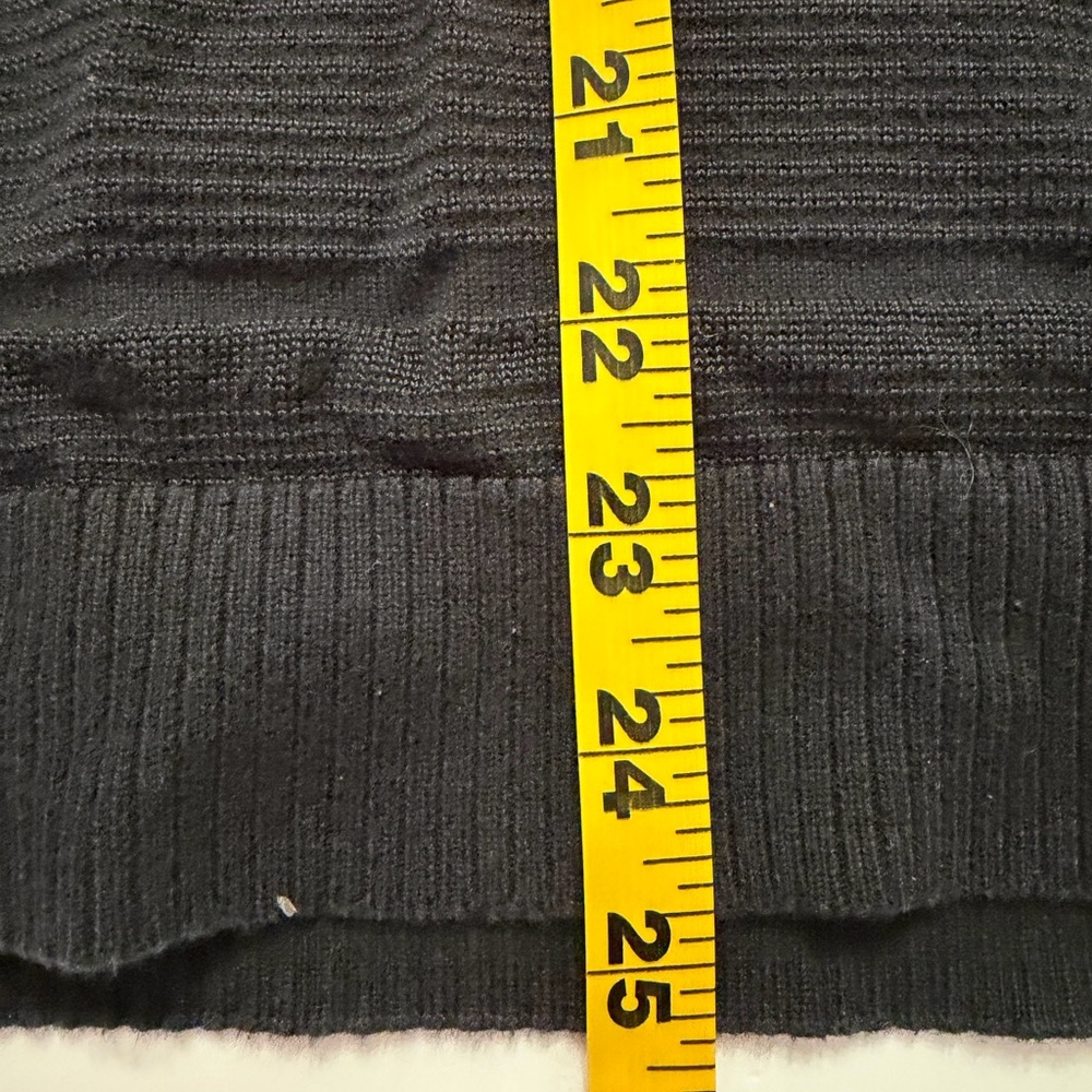 Alfani Black Textured V-Neck Sweater - Picture 4 of 6